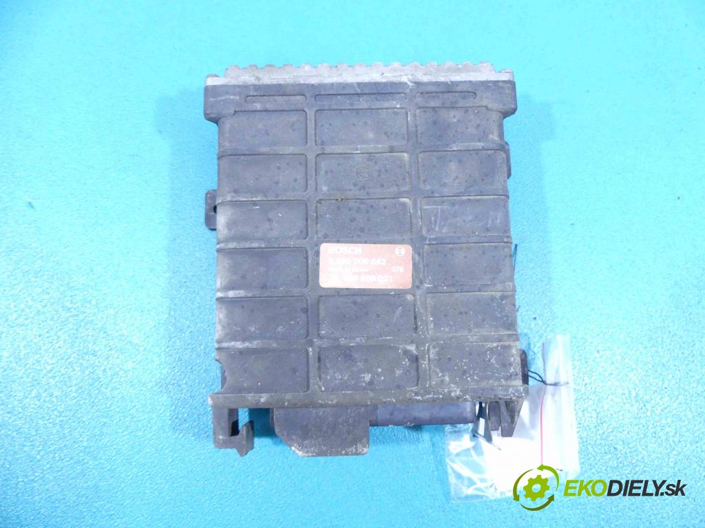 Vw Golf II 1983-1992 1.3 54 HP manual 40 kW 1272 cm3 5- Jednotka riadiaca 030906021