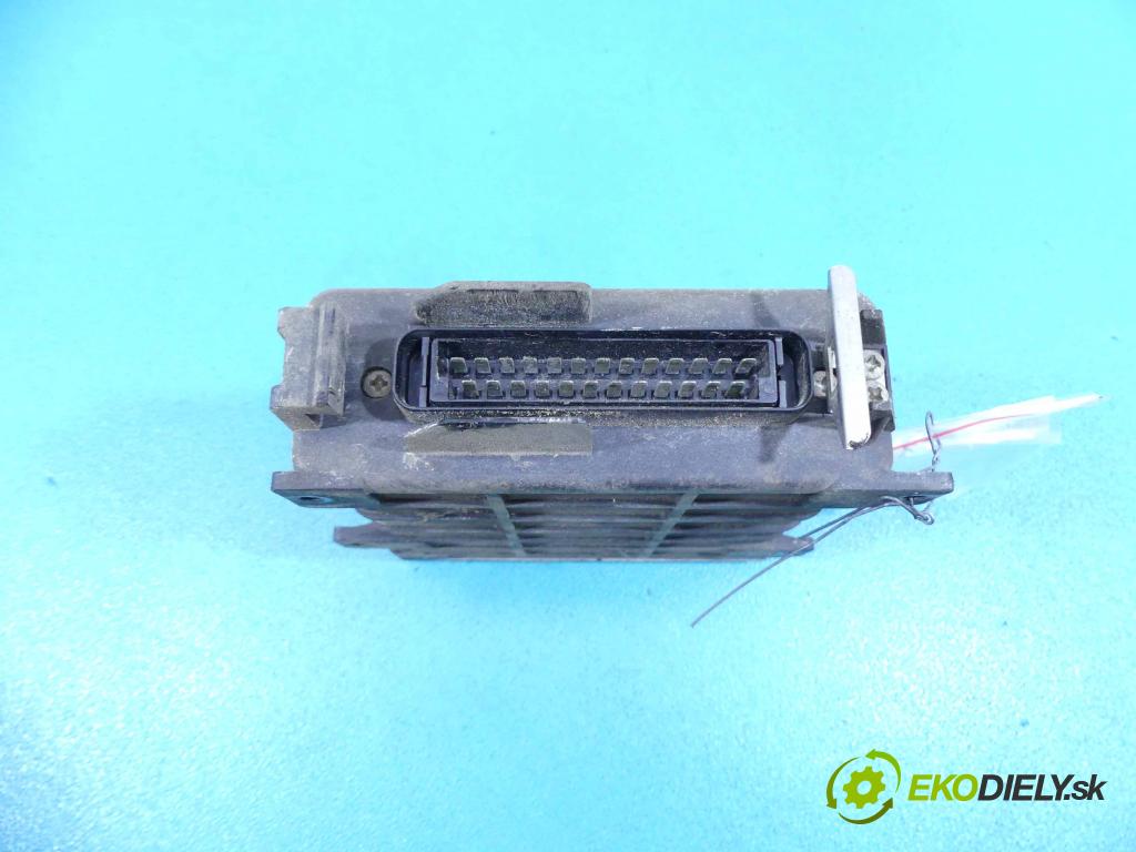 Vw Golf II 1983-1992 1.3 54 HP manual 40 kW 1272 cm3 5- Jednotka riadiaca 030906021