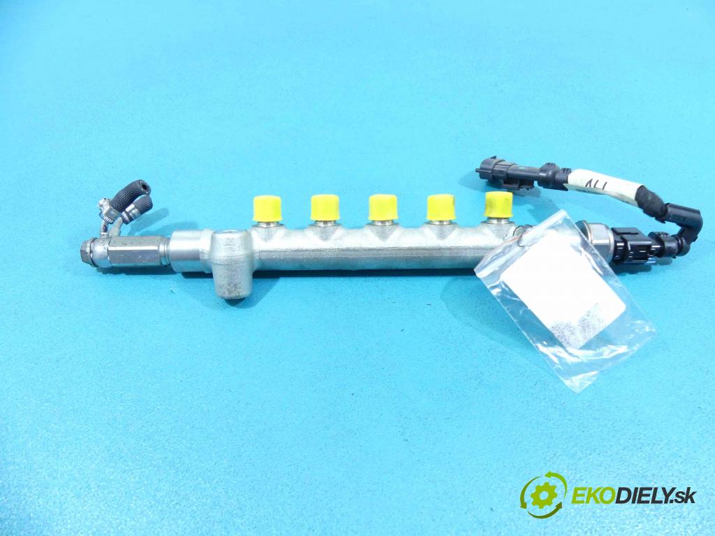 Opel Astra IV 2009-2015 1.6 cdti 110 HP manual 81 kW 1598 cm3 4- lišta vstrekovacia 55570022 (Vstrekovacie lišty)