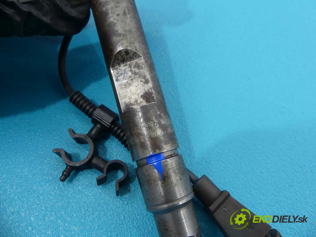 Vw Bora 1.9 TDI 90 HP  66 kW 1900 cm3 4- vstrek 0432193696 (Vstrekovače)