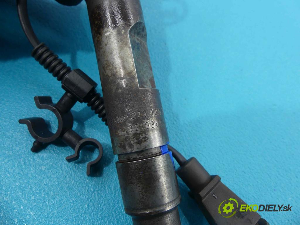 Vw Bora 1.9 TDI 90 HP  66 kW 1900 cm3 4- vstrek 0432193696 (Vstrekovače)