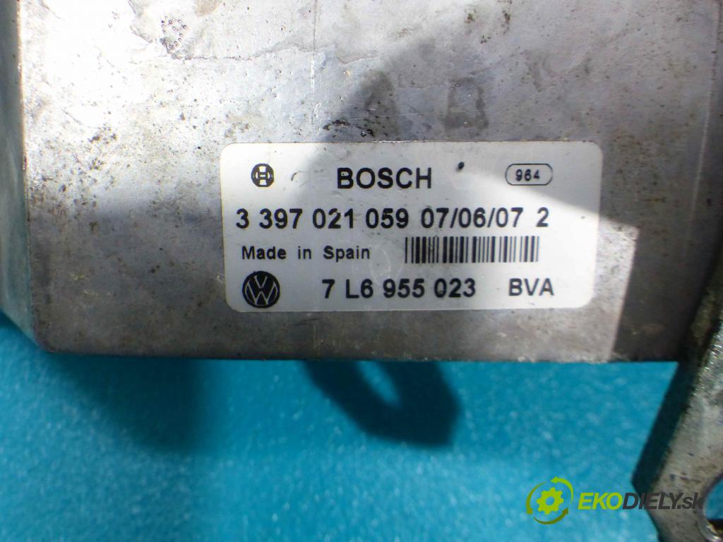 Vw Touareg 2002-2010 2.5 tdi (BPE) 174 hp automatic 128 kW 2461 cm3 5- mechanismus stěračů 3397021059