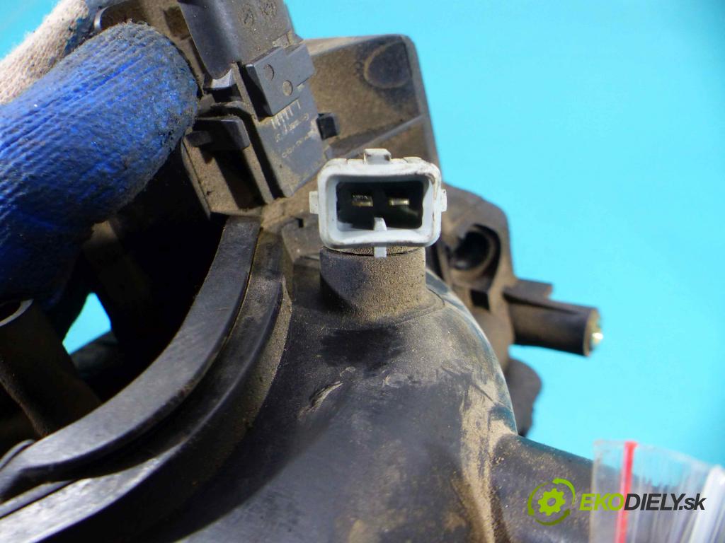 Dacia Logan 1.4 8v 75 HP manual 55 kW 1390 cm3 4- zvod nasávací 8200647804 (Sacie potrubia)