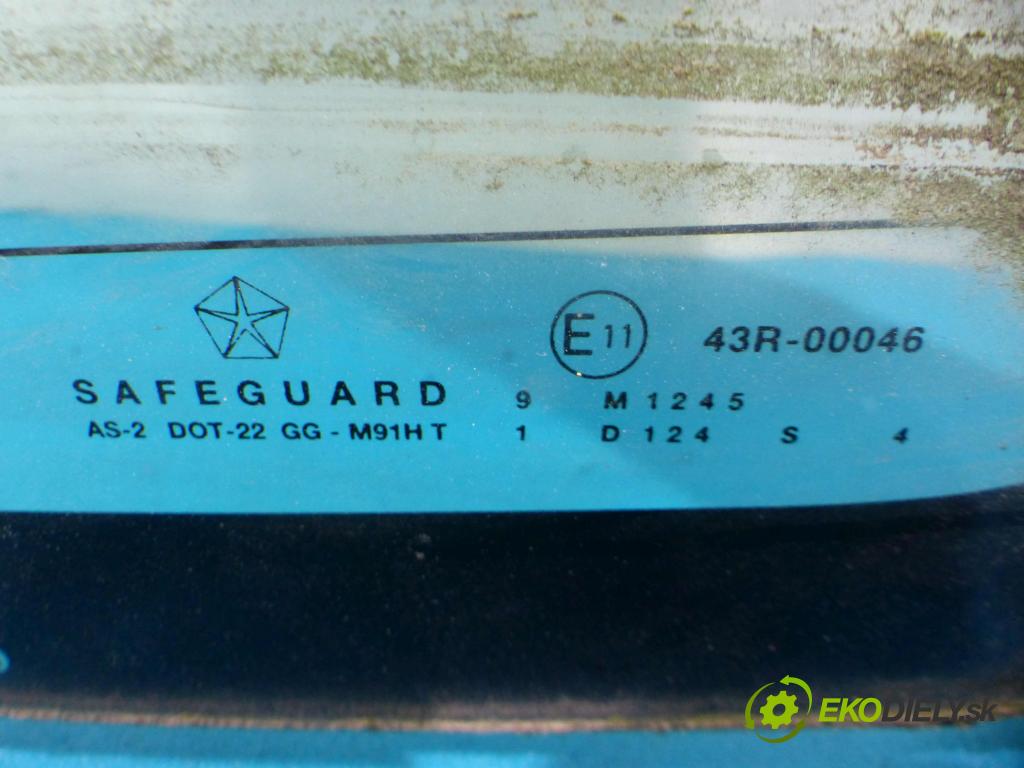 Chrysler Voyager 2.5 td 116 hp manual 85 kW 2499 cm3 5- sklo zadní  (Okna zadní)