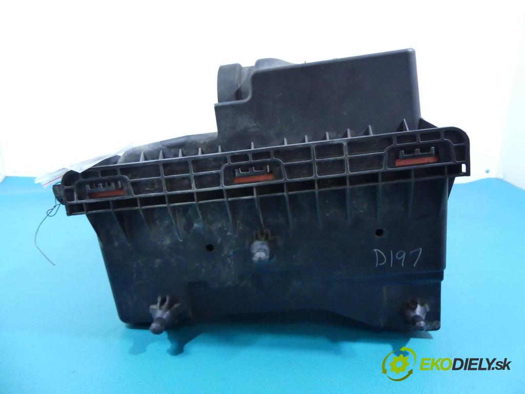 Dodge Caliber 2.0 CRD 140 hp manual 103 kW 1968 cm3 5- obal filtra vzduchu  (Kryty filtrů)