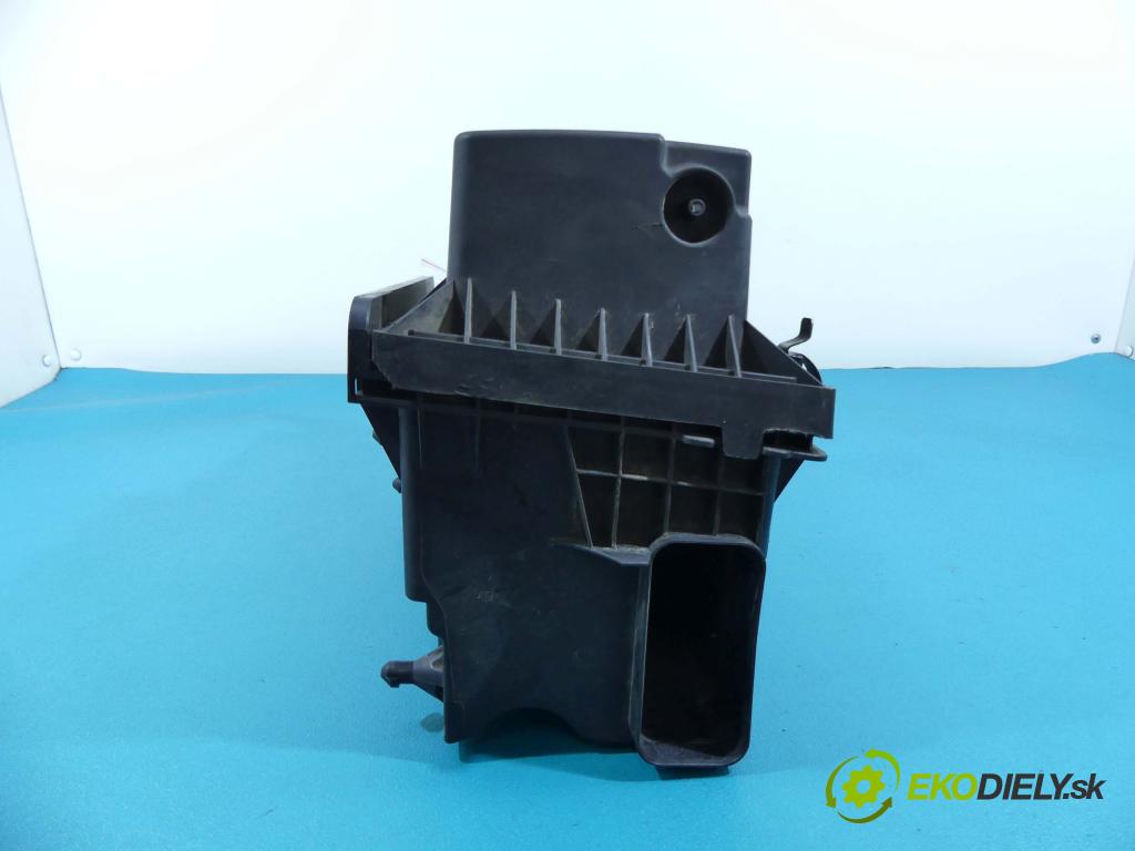 Dodge Caliber 2.0 CRD 140 hp manual 103 kW 1968 cm3 5- obal filtra vzduchu  (Kryty filtrů)