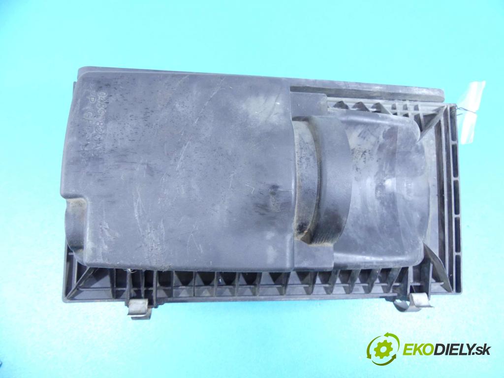 Dodge Caliber 2.0 CRD 140 hp manual 103 kW 1968 cm3 5- obal filtra vzduchu  (Kryty filtrů)