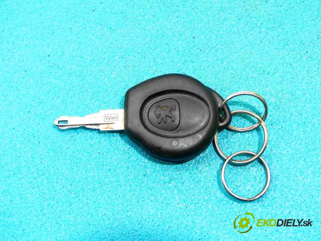 Peugeot 206 2.0 hdi 90 HP manual 66 kW 1997 cm3 5- Spínačka 9627269180 (Spínacie skrinky a kľúče)