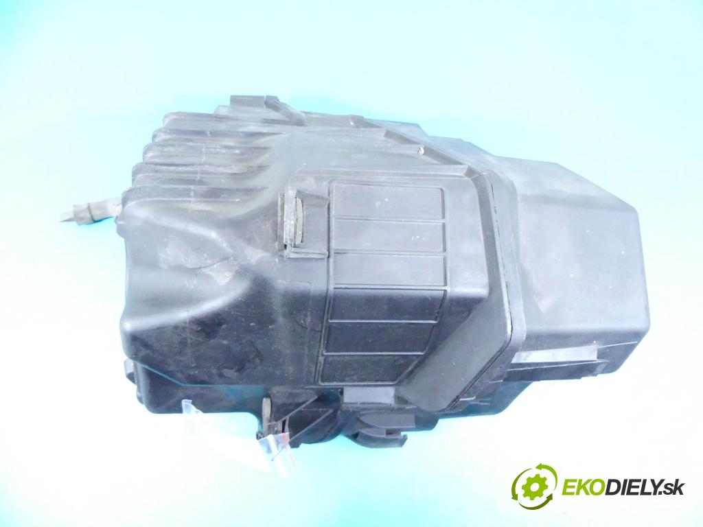 Audi A8 D3 2002-2009 4.0 TDI Skrz.: 275 hp automatic 202 kW 3936 cm3 4- obal filtra vzduchu 4E0129620 (Kryty filtrů)