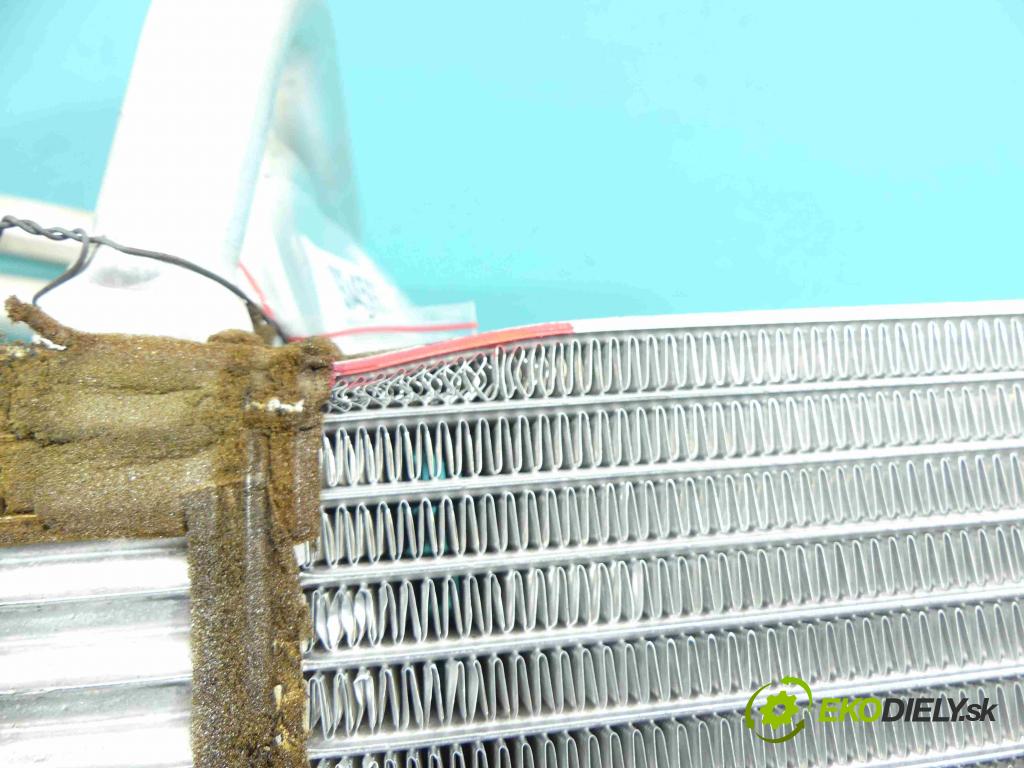 Ford C-max II 2010-2019 1.6 tdci 116 HP manual 85 kW 1560 cm3 5- radiator  (Radiátory kúrenia)