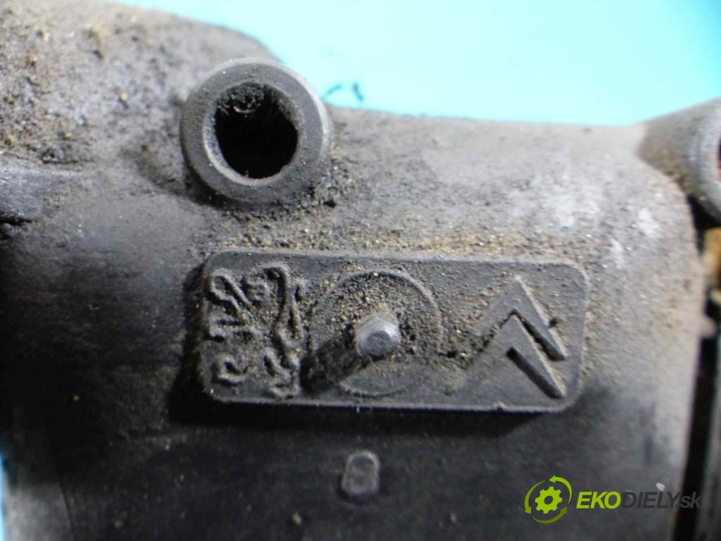 Citroen C4 2004-2011 1.6 hdi 90 hp manual 66,2 kW 1560 cm3 5- Intercooler  (Chladiče nasávaného vzduchu (intercoolery))