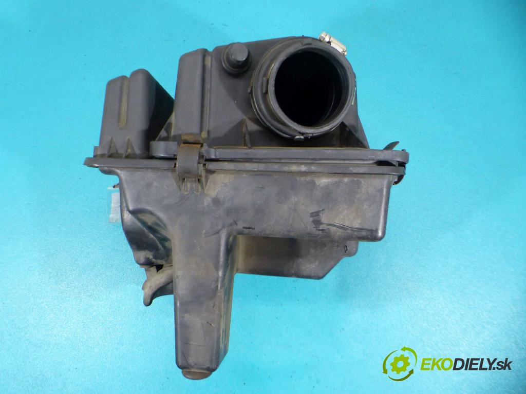 Chrysler Voyager IV 2.5 CRD 143 hp manual 105 kW 2499 cm3 5- obal filtra vzduchu 048617388AA (Kryty filtrů)