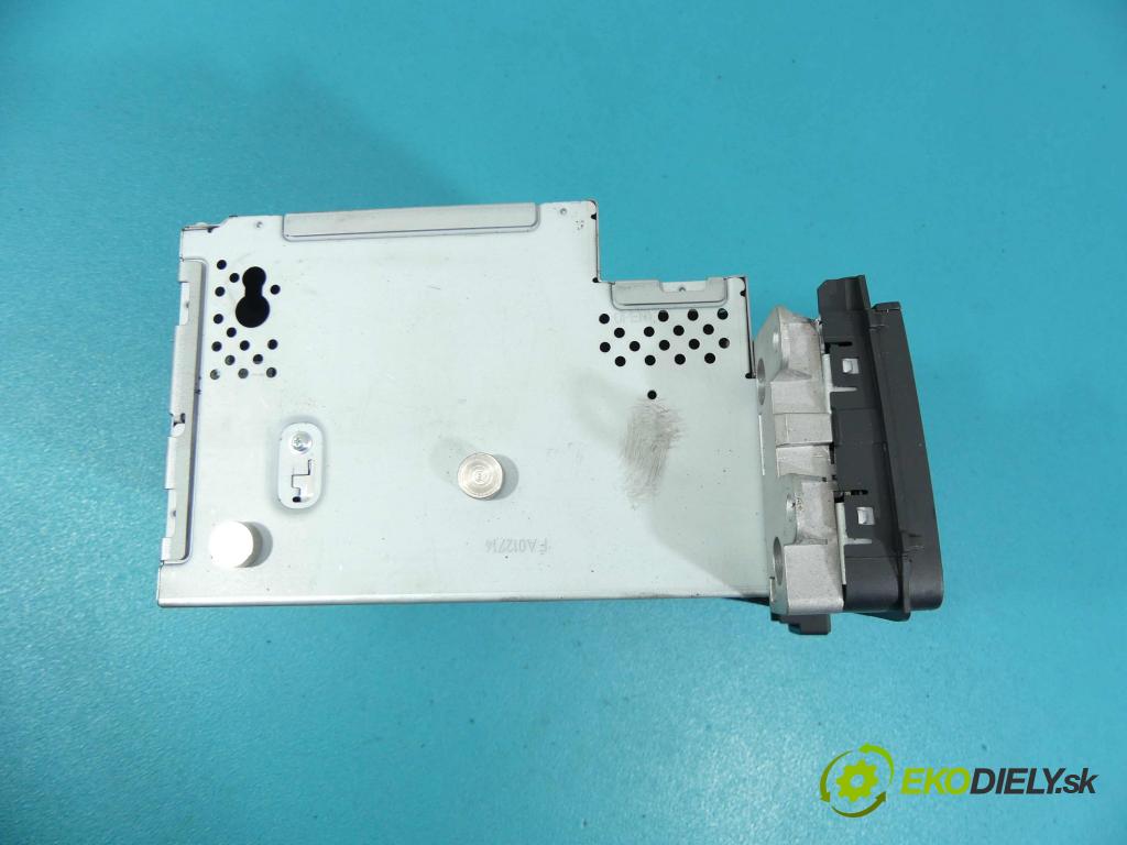 Mercedes SLK III R172 2011-2019 1.8 CGI 184hp automatic 135 kW 1796 cm3 2- Navigácia: A1729001207 (GPS navigácie)