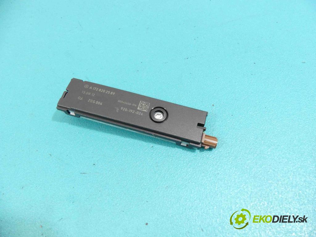 Mercedes SLK III R172 2011-2019 1.8 CGI 184hp automatic 135 kW 1796 cm3 2- Zesilovač: A1728202589 (Zosilňovače)