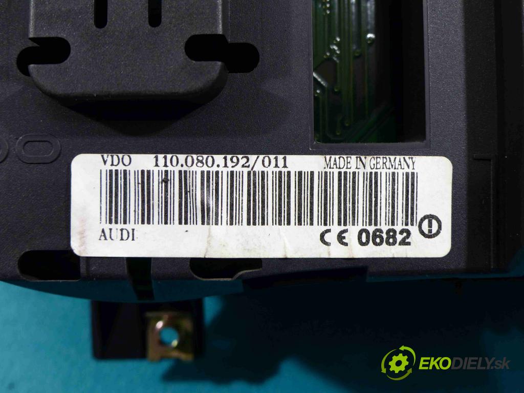 Audi A2 1.6 FSI GCD) 110 HP manual 81 kW 1598 cm3 5- prístrojovka/ budíky 110080192/011 (Prístrojové dosky, displeje)