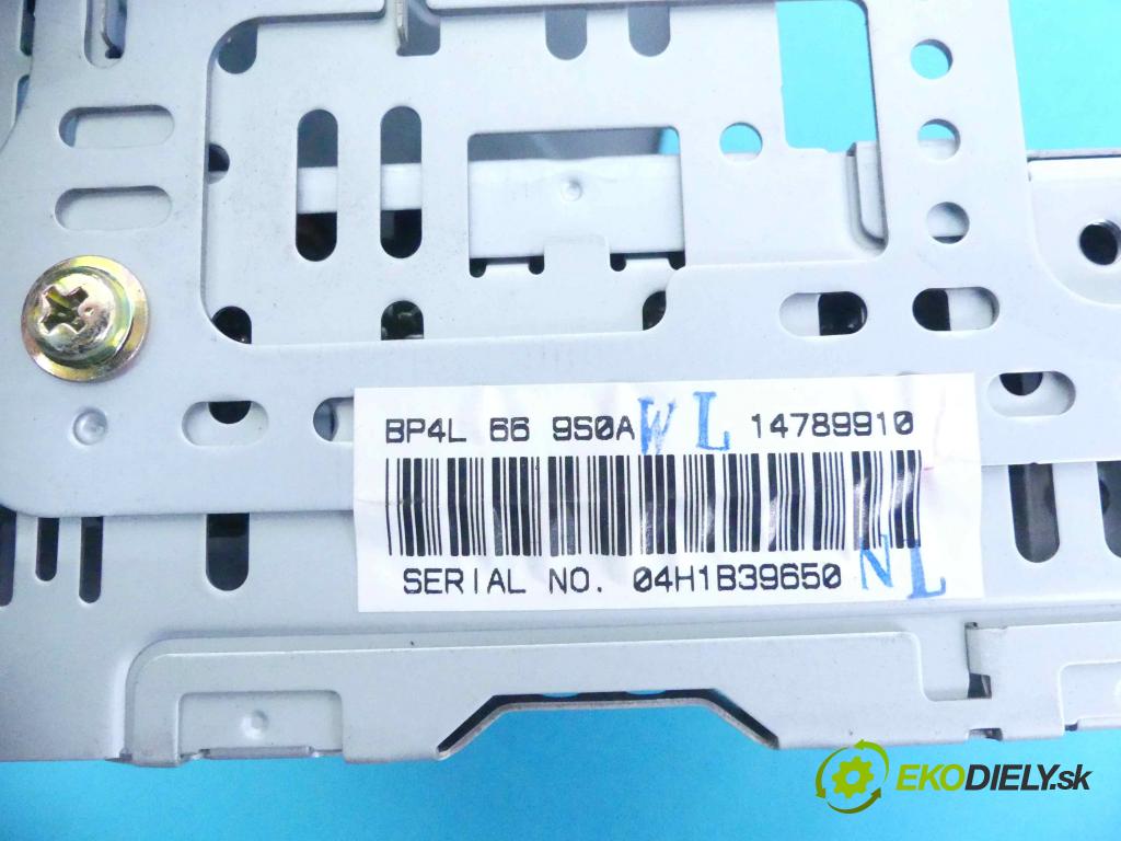 Mazda 3 I BK 2003-2009 1.6 16v 105 HP manual 77 kW 1598 cm3 5- Radio 14789919 (Audio zariadenia)