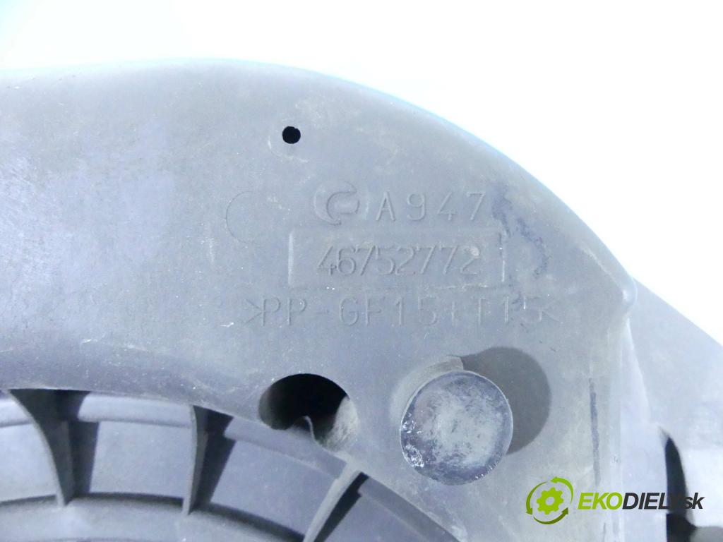 Lancia Y 1.2 8v 60 hp manual 44 kW 1242 cm3 3- obal filtra vzduchu 46752772 (Kryty filtrů)