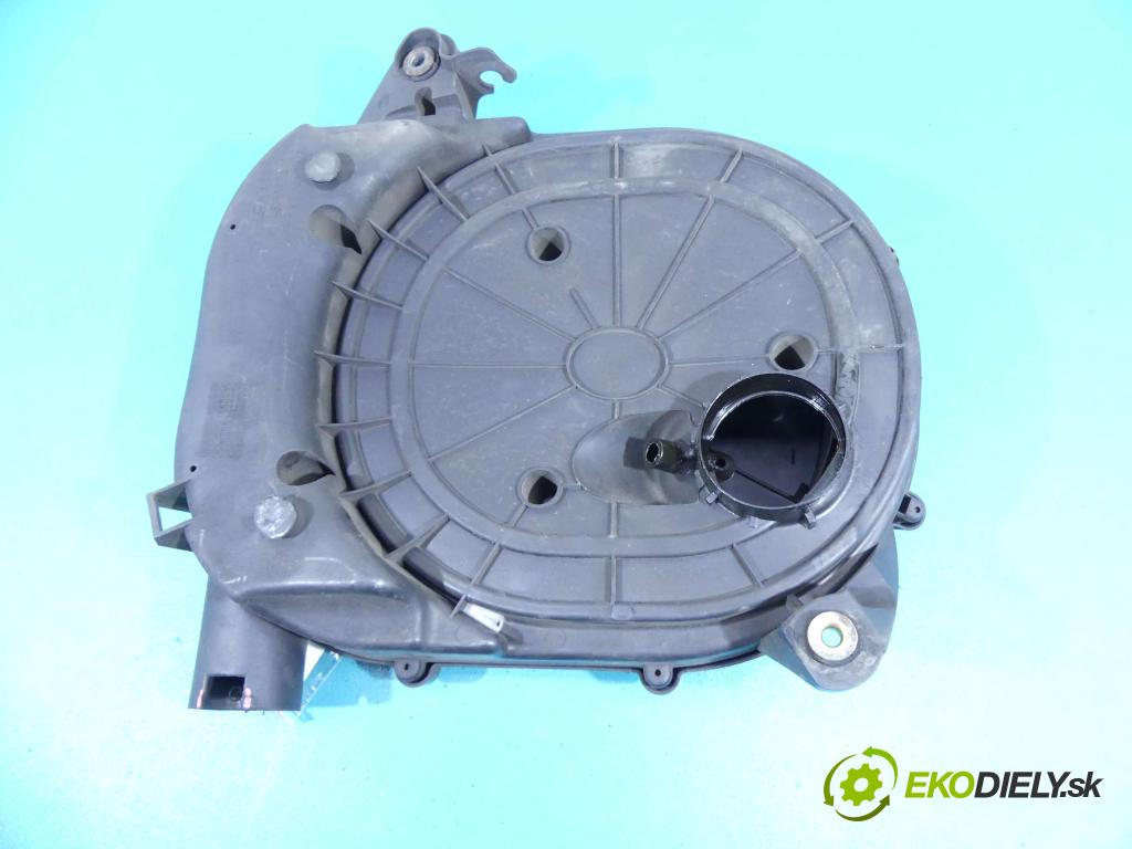 Lancia Y 1.2 8v 60 hp manual 44 kW 1242 cm3 3- obal filtra vzduchu 46752772 (Kryty filtrů)