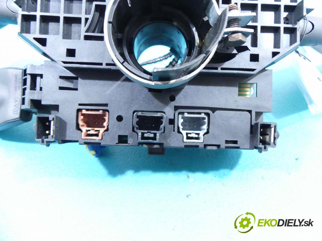 Peugeot 307 2.0 hdi 90 hp manual 66 kW 1997 cm3 5- Přepínač 96509724XT