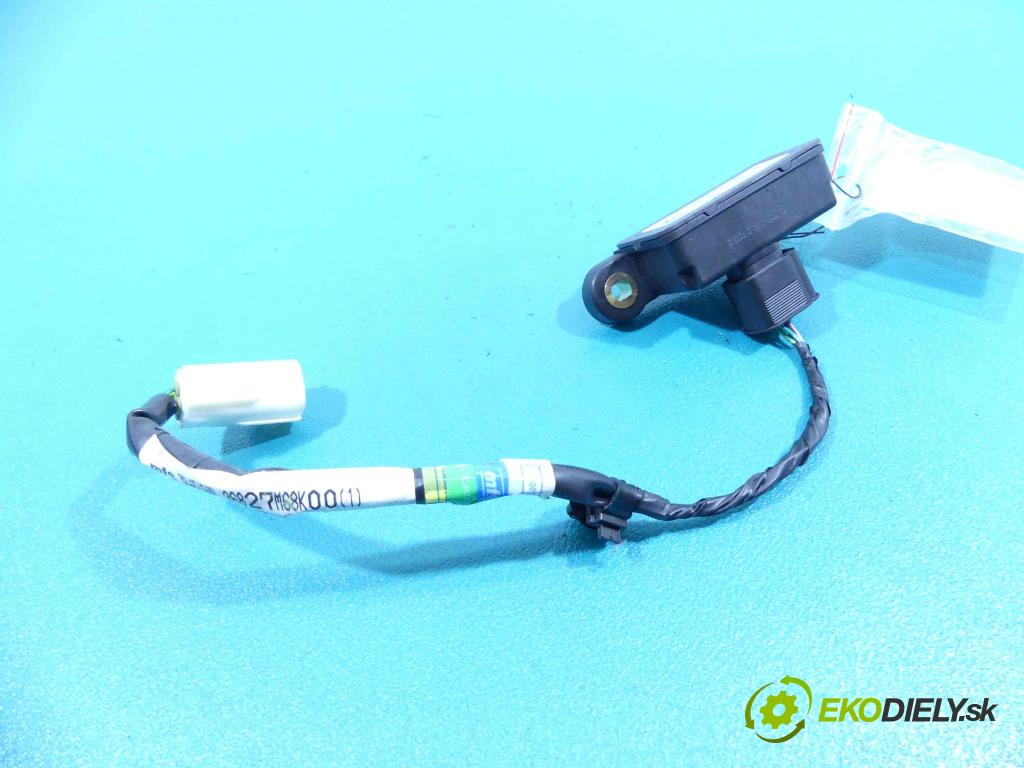 Suzuki Alto 2009-2014 1.0b 68 hp manual 50 kW 996 cm3 5- snímač ESP 33945-68K00