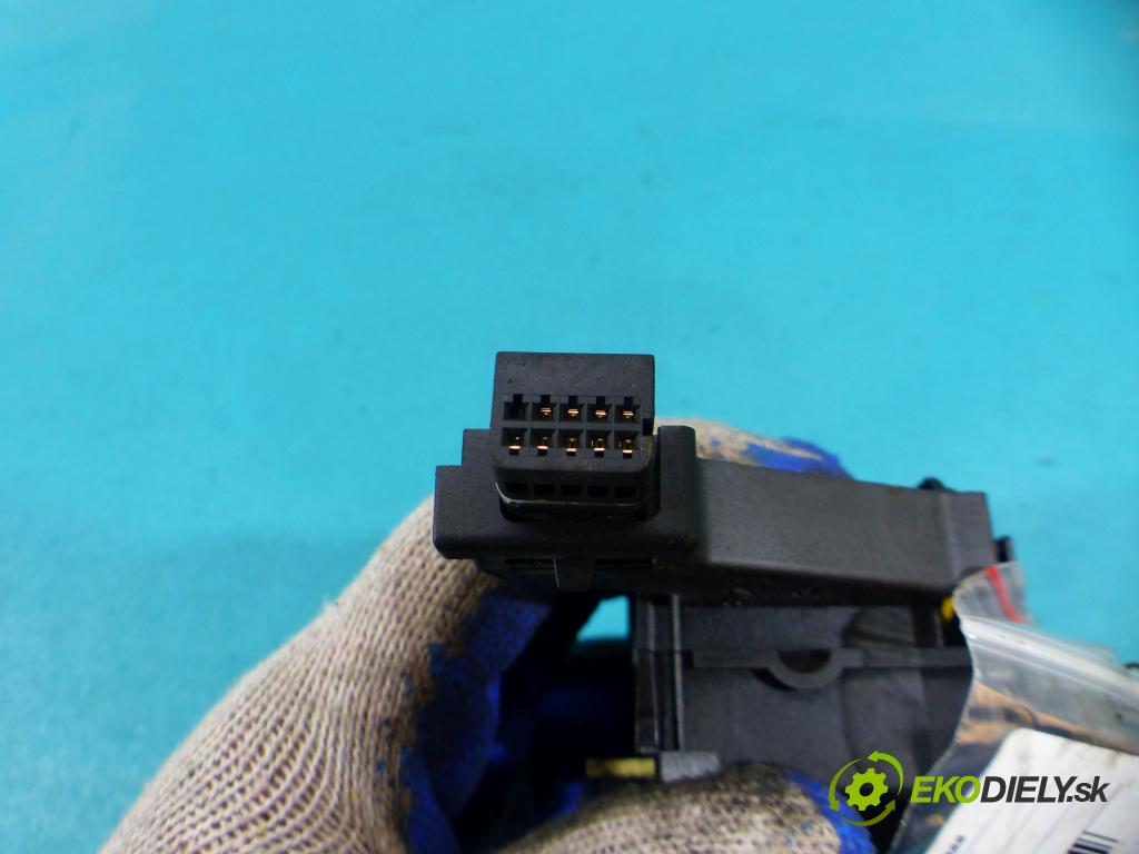 Seat Altea 1.9 tdi (BXE) 105 HP manual 77 kW 1896 cm3 5- prepínač 1K0953513A