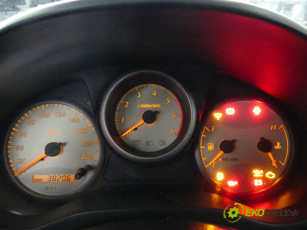Toyota Rav4 II 2000-2005 2.0 D4D 116 hp manual 85 kW 1995 cm3 5- Přístrojová deska 83800-4A090 (Přístrojové desky, displeje)