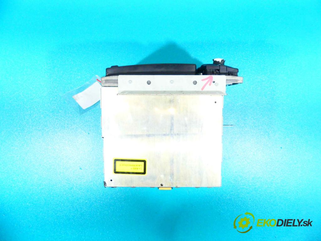 Mercedes S W220 1998-2005 3.2 R6 CDi (613960) 197KM automatic 145 kW 3222 cm3 4- Radio A2208204889 (Audio zariadenia)