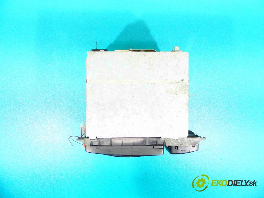 Mercedes S W220 1998-2005 3.2 R6 CDi (613960) 197KM automatic 145 kW 3222 cm3 4- Radio A2208204889 (Audio zariadenia)