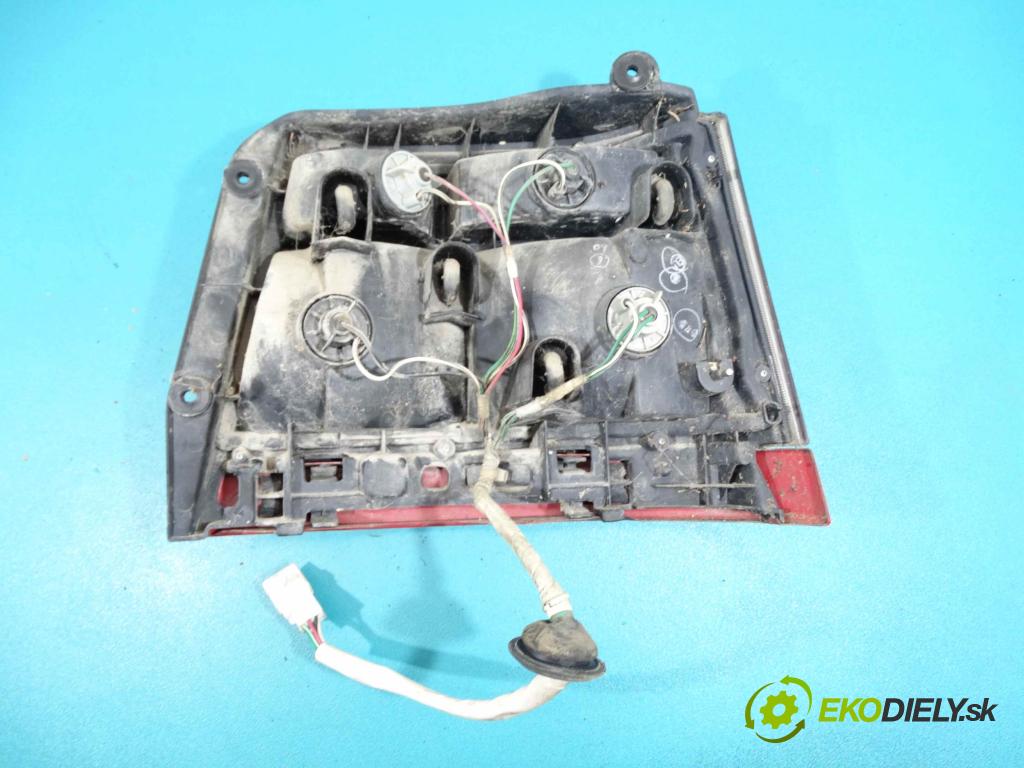 Toyota Corolla E10 1,4.0 16v 75 HP manual 55 kW 1332 cm3 3- svetlo / reflektor zadné ľavé  (Ostatné)