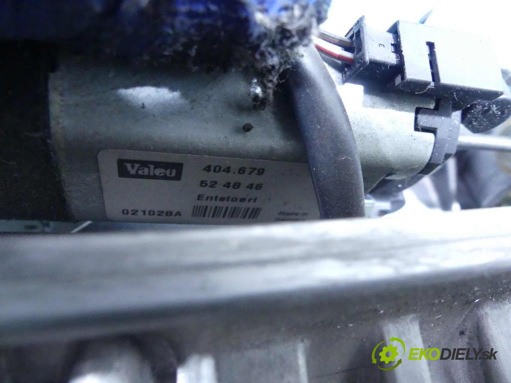 Audi A8 D3 2002-2009 4.2 V8 334HP automatic 246 kW 4172 cm3 4- Sloupec: volant 4E0419501A (Tyče riadenia (volantu))