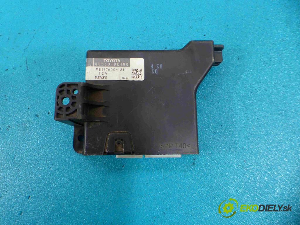 Toyota Yaris II 2005-2011 1.0 vvti 69KM manual 51 kW 998 cm3 3- modul riadiaca jednotka MB177600-1811 (Ostatné)