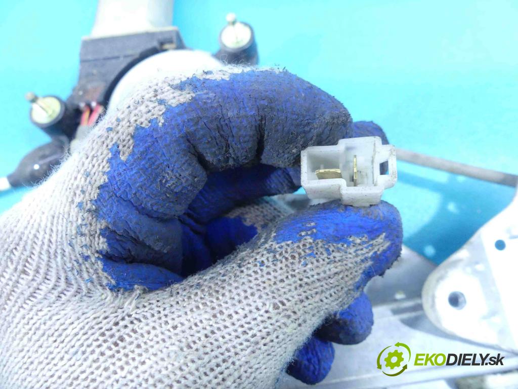 Mazda Demio 1.3 16v 72 hp manual 53 kW 1324 cm3 5- mechanismus stahování přední levý 36000-61769