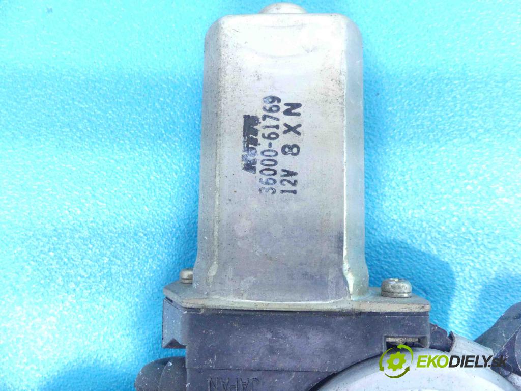 Mazda Demio 1.3 16v 72 hp manual 53 kW 1324 cm3 5- mechanismus stahování přední levý 36000-61769