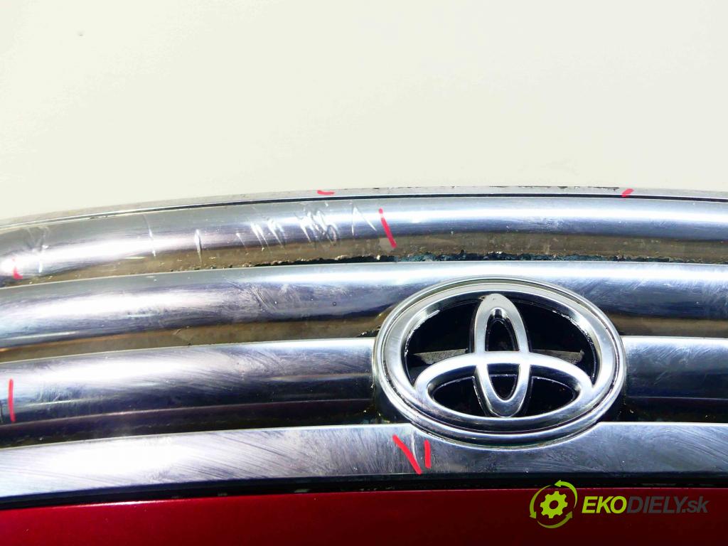 Toyota Avensis Verso 2.0 D4D 116 HP manual 85 kW 1995 cm3 5- kapota predná