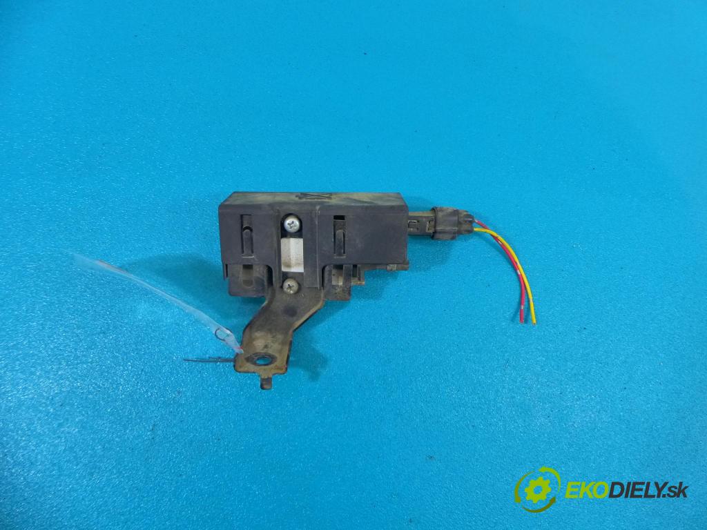 Toyota Highlander II 2007-2013 3.5 V6 273KM: automatic 201 kW 3456 cm3 5- Relé: 23080-31131 (Relé)