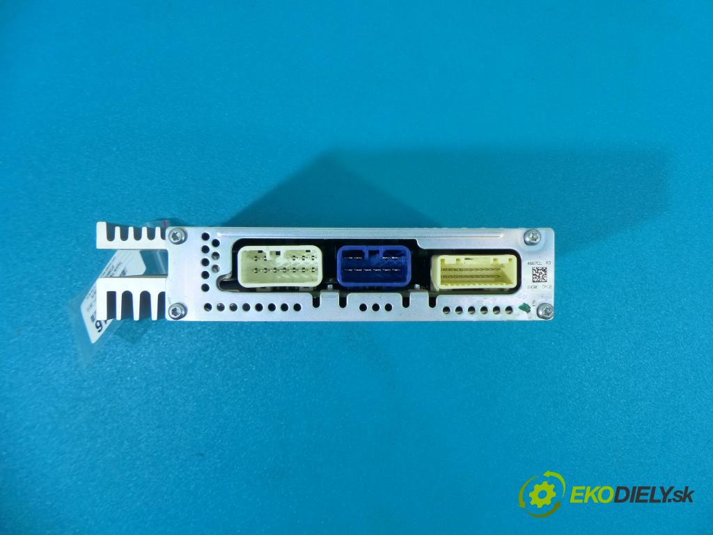 Toyota Highlander II 2007-2013 3.5 V6 273KM: automatic 201 kW 3456 cm3 5- Zesilovač: 86280-0W820 (Zosilňovače)