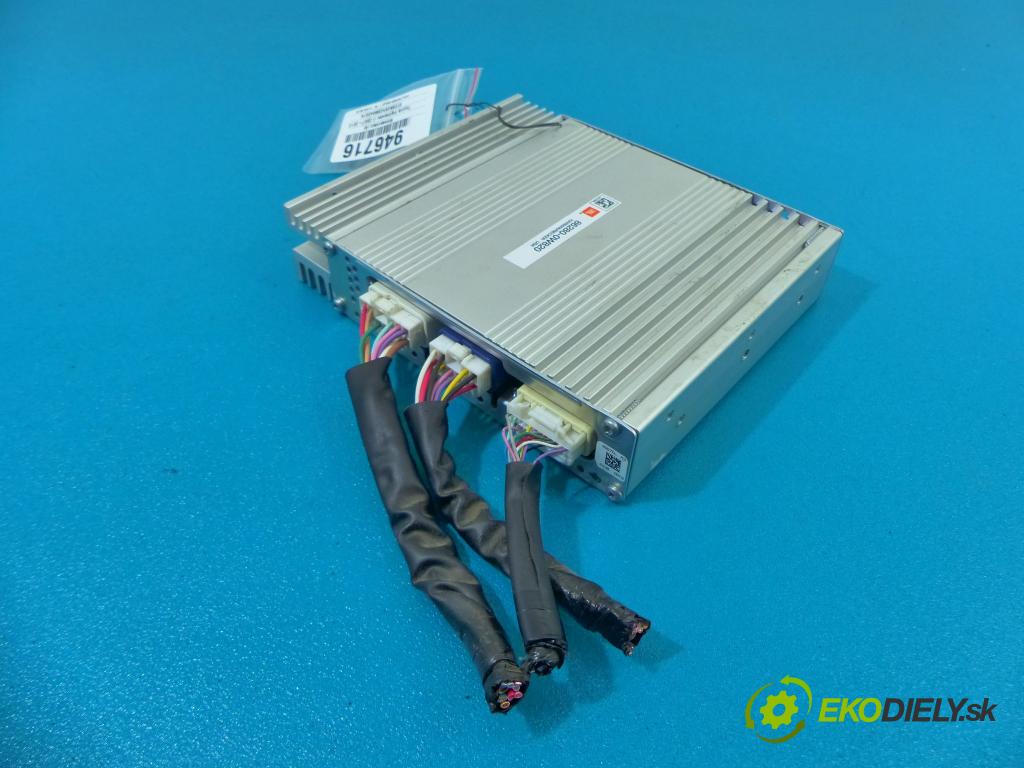 Toyota Highlander II 2007-2013 3.5 V6 273KM: automatic 201 kW 3456 cm3 5- Zesilovač: 86280-0W820 (Zosilňovače)