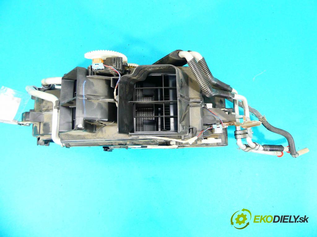 Toyota Highlander II 2007-2013 3.5 V6 273KM: automatic 201 kW 3456 cm3 5- radiator 87030-0E020 (Radiátory kúrenia)