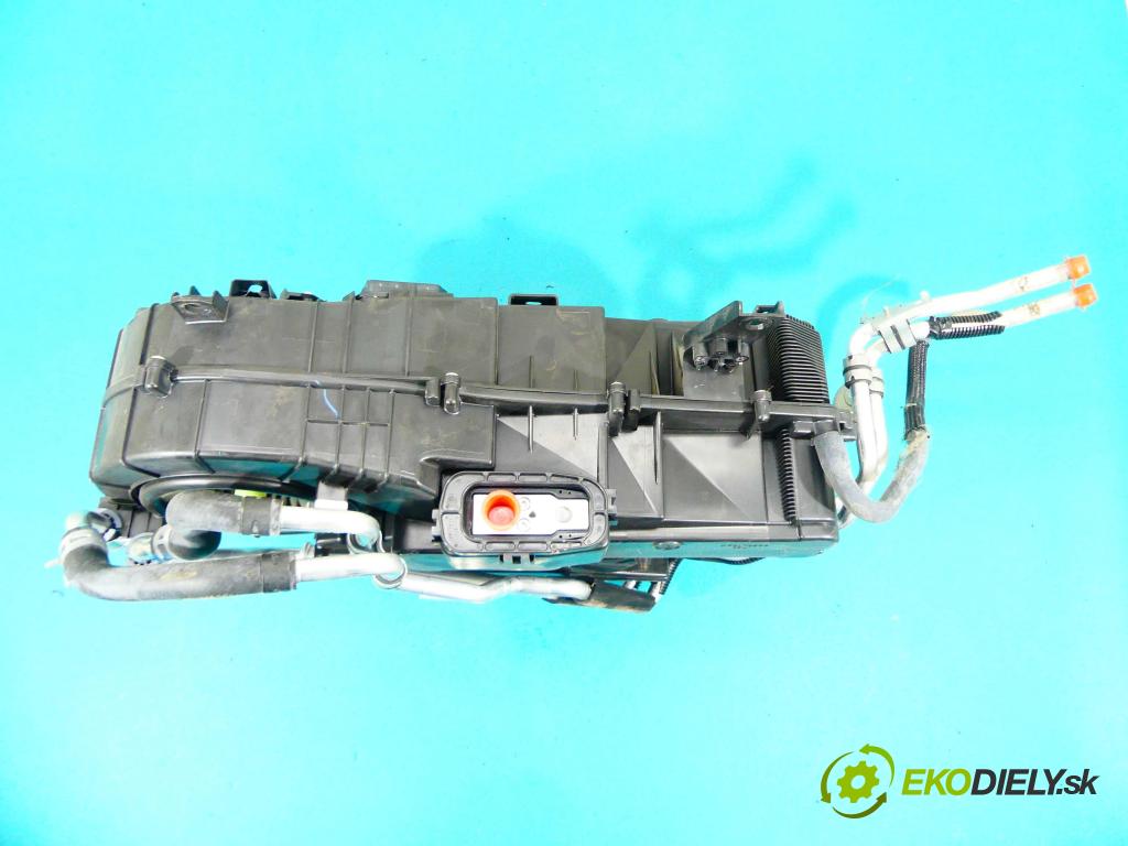 Toyota Highlander II 2007-2013 3.5 V6 273KM: automatic 201 kW 3456 cm3 5- radiator 87030-0E020 (Radiátory kúrenia)