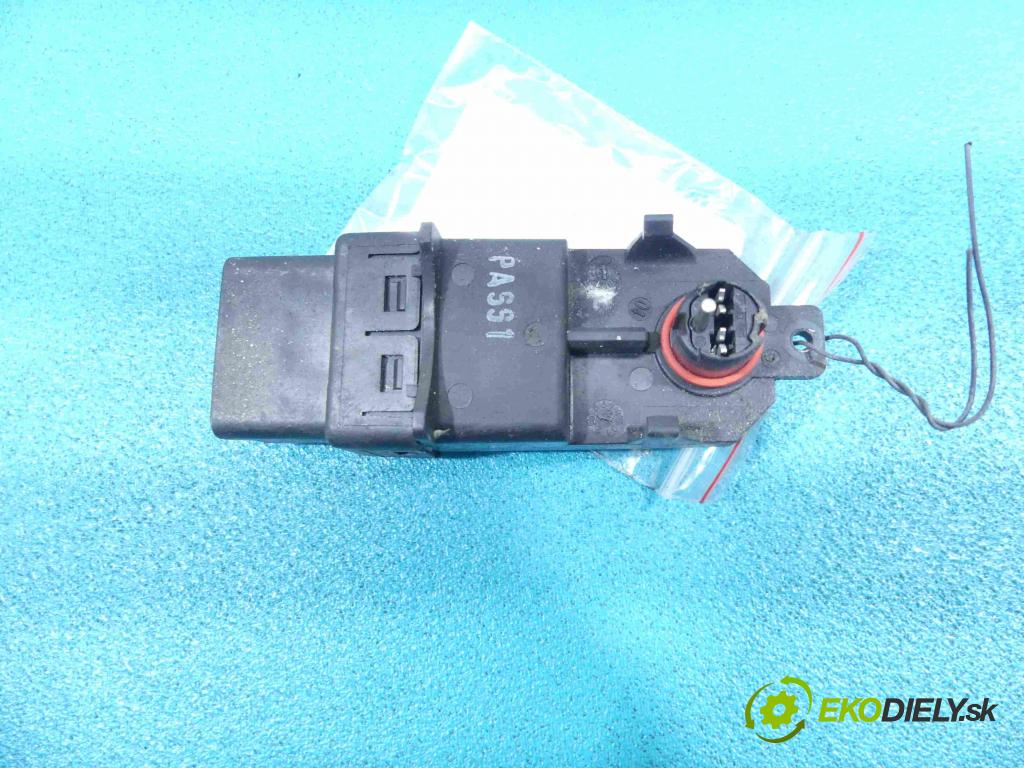 Renault Scenic II 2003-2009 1.9 dci 120 HP manual 88 kW 1870 cm3 5- modul riadiaca jednotka 440726F (Ostatné)