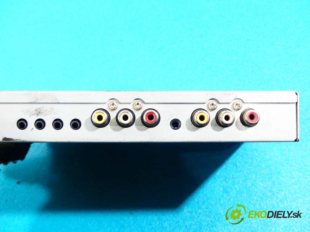 Jeep Grand Cherokee WJ 1998-2004 2.7 crd: 163 HP automatic 120 kW 2685 cm3 5- Zesilovač: 002298 (Zosilňovače)