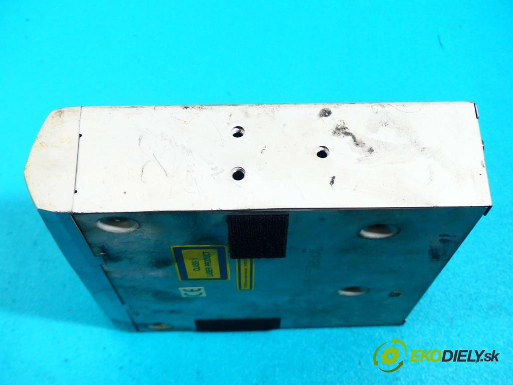 Jeep Grand Cherokee WJ 1998-2004 2.7 crd: 163 HP automatic 120 kW 2685 cm3 5- Navigácia: NVE-N077PS (GPS navigácie)