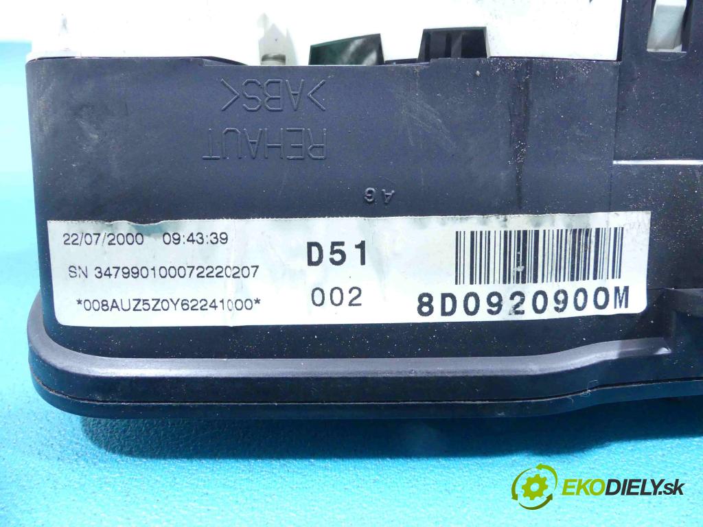Audi A4 B5 1994-2001 1.9 TDI 116 HP manual 85 kW 1896 cm3 5- prístrojovka/ budíky 8D0920900M (Prístrojové dosky, displeje)