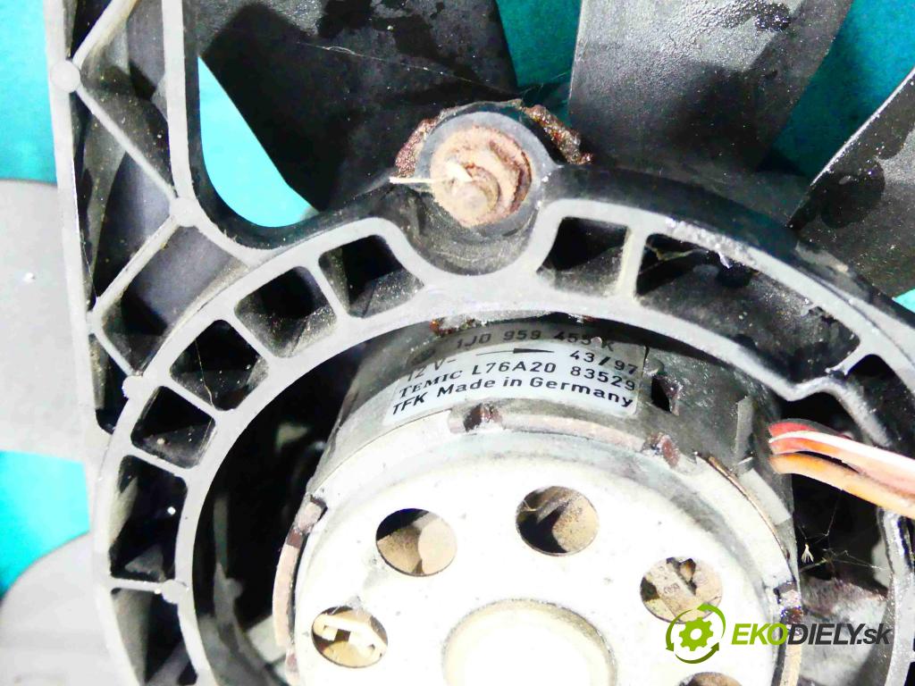 Audi A3 8L 1996-2003 1.6 SR 101 HP automatic 74 kW 1595 cm3 3- Ventilátor chladiča 1J0121207C