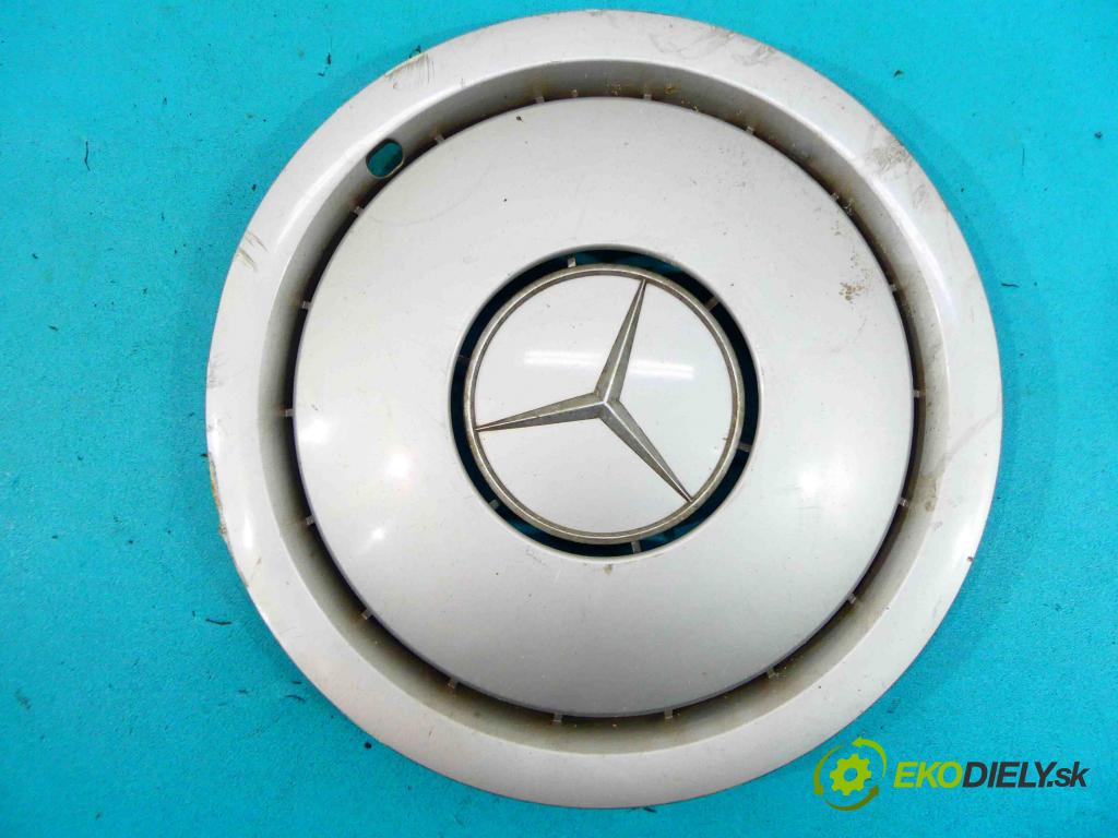 Mercedes 190 201 1.8 injekcia: mechanický 109 HP manual 80 kW 1797 cm3 4- puklica 2014010424 (Puklice)