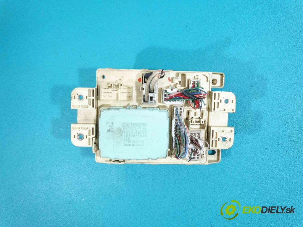 Toyota Rav4 I 1994-2000 2.0 16v 129 HP manual 95 kW 1998 cm3 3- Jednotka riadiaca 89661-42090