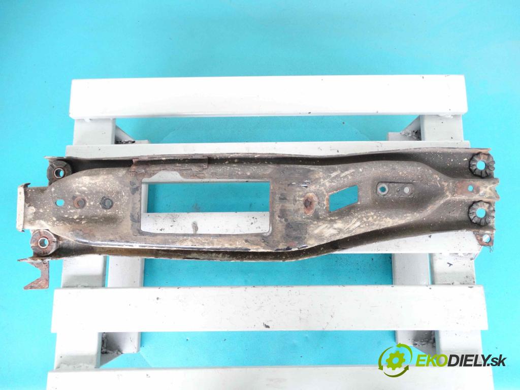 Mazda Demio 1.5 16v 75 hp manual 55 kW 1498 cm3 5- výztuha motoru