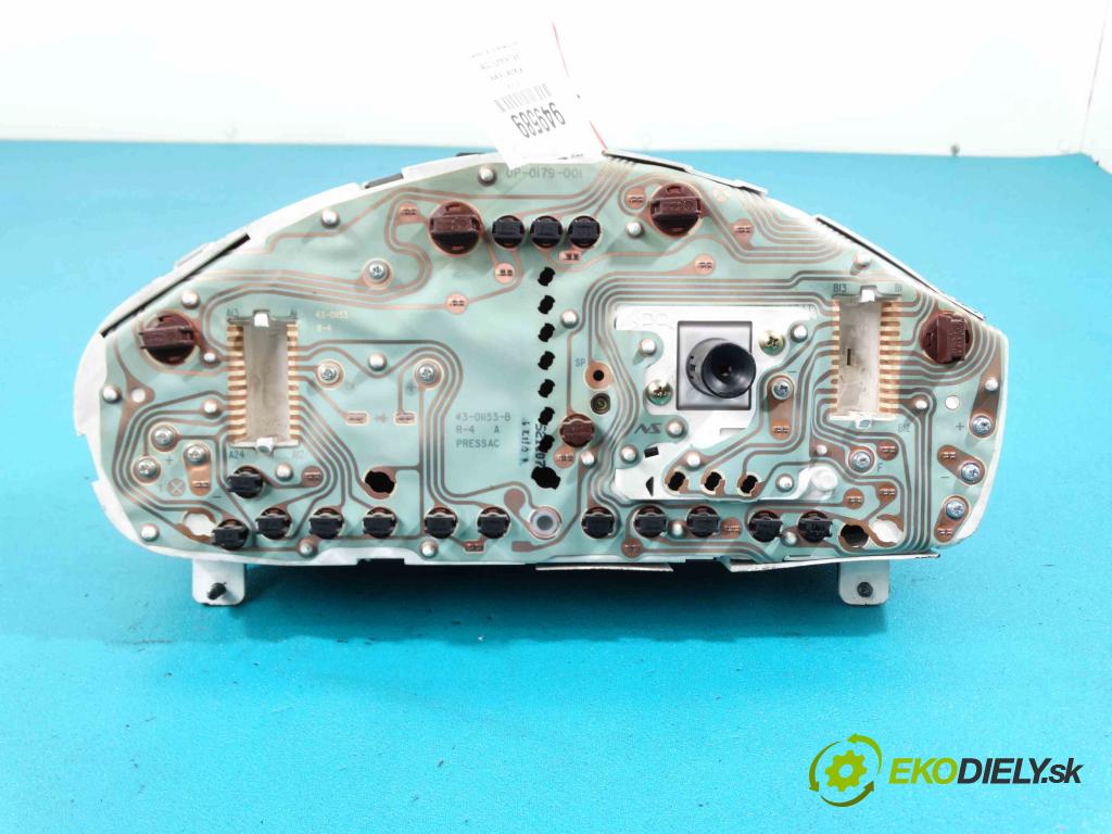 Mitsubishi Carisma 1.8 16v 116 HP manual 85 kW 1834 cm3 5- prístrojovka/ budíky MR114265 (Prístrojové dosky, displeje)