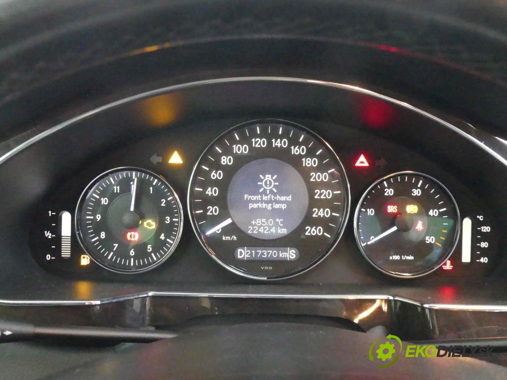 Mercedes CLS C219 2004-2010 3.0 CDI 224hp automatic 165 kW 2987 cm3 4- prístrojovka/ budíky A2195406411 (Prístrojové dosky, displeje)