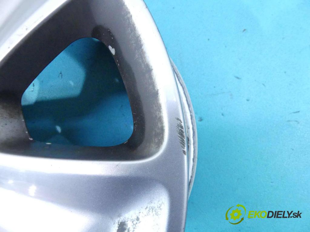 Dacia Duster I 2010-2018 1.6 16v 105 hp manual 77 kW 1598 cm3 5- hlinikové disky